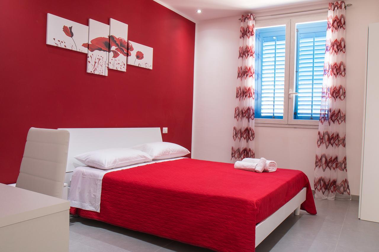 L'Isola Del Sole Bed & Breakfast Castelluzzo Luaran gambar