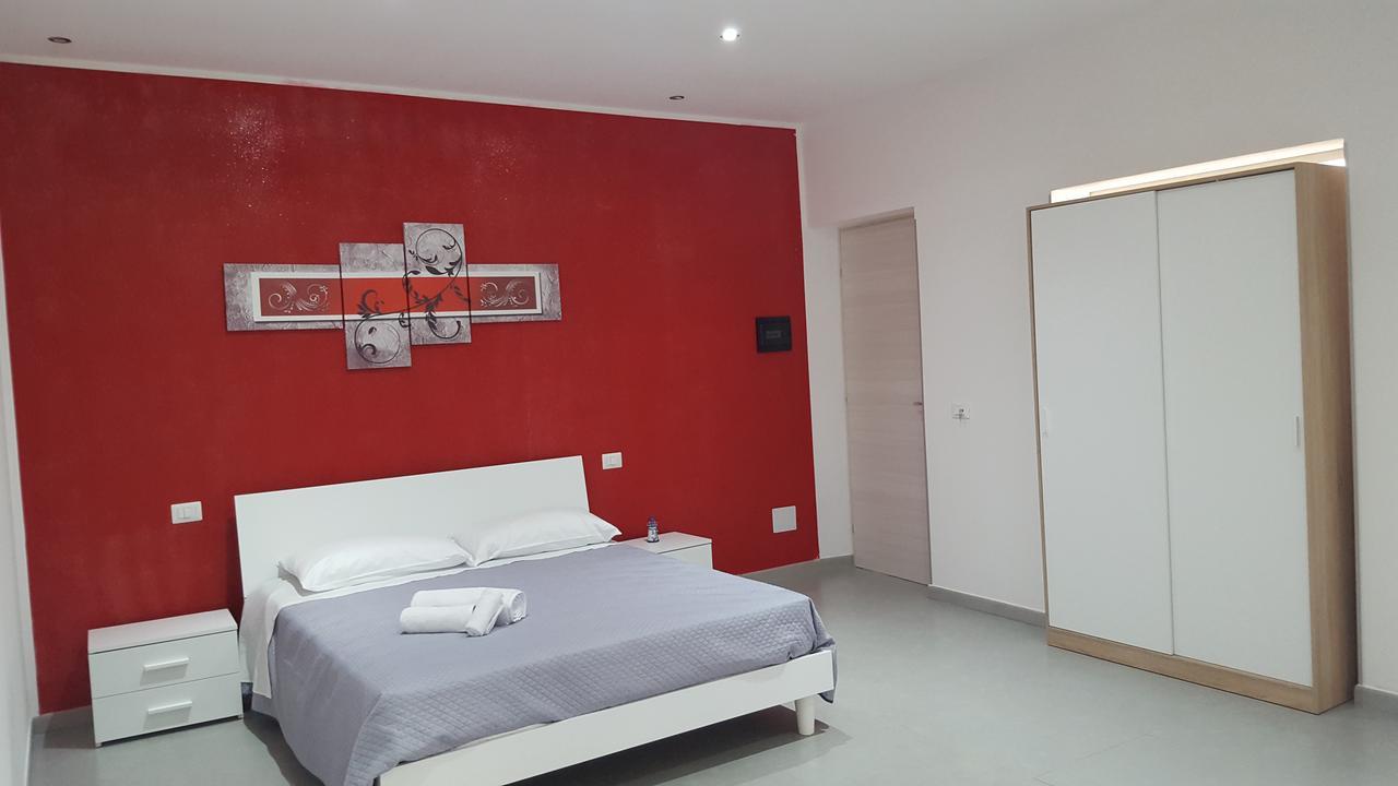 L'Isola Del Sole Bed & Breakfast Castelluzzo Luaran gambar