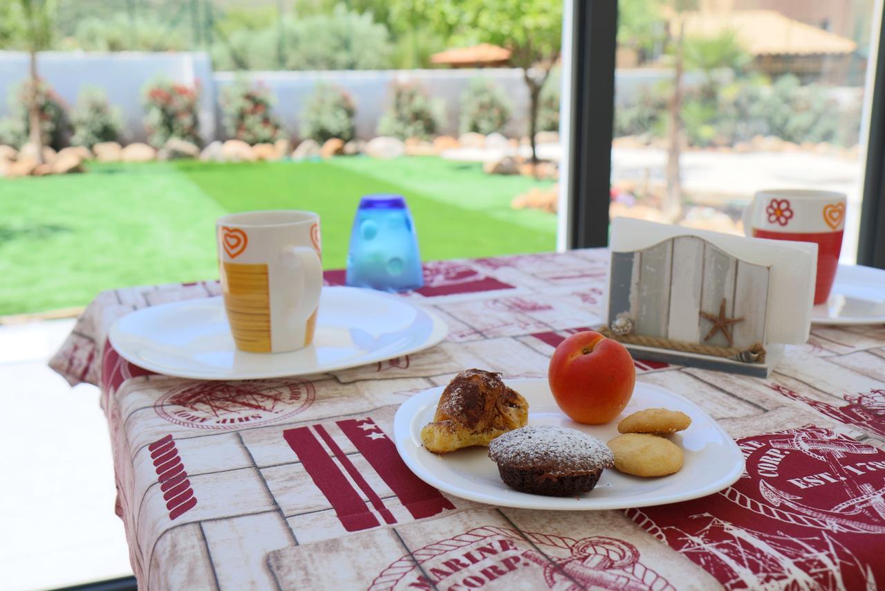 L'Isola Del Sole Bed & Breakfast Castelluzzo Luaran gambar
